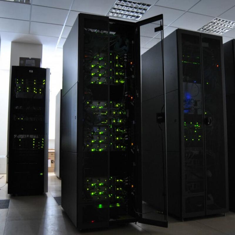 Powiększ obraz: Macierz dyskowa HP EVA8400 zabudowana w szafie RACK