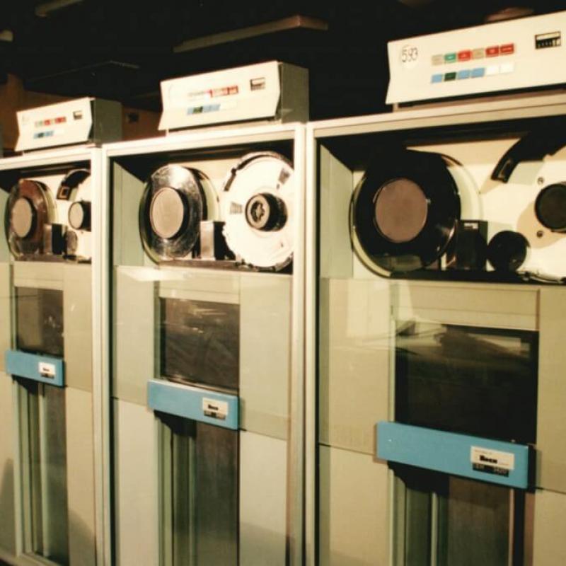 Powiększ obraz: Pamięć taśmowa z przewijakiem do komputerów typu "ODRA"